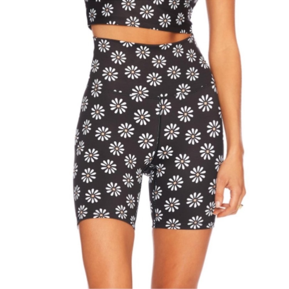 Beach Riot floral daisy print bike shorts small